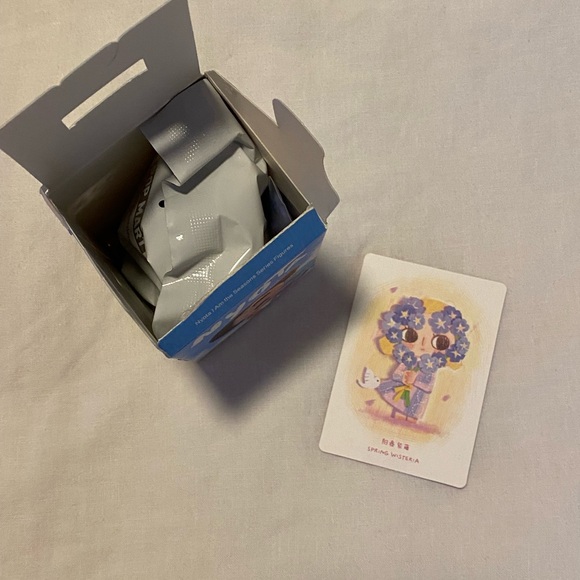 Nyota I Am The Seasons - Spring Wisteria - Picture 2 of 2